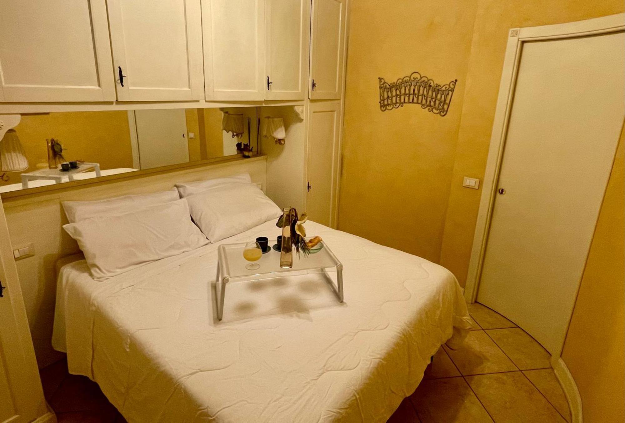 Апартаменты Doctor House Desenzano Дезенцано-дель-Гарда Экстерьер фото