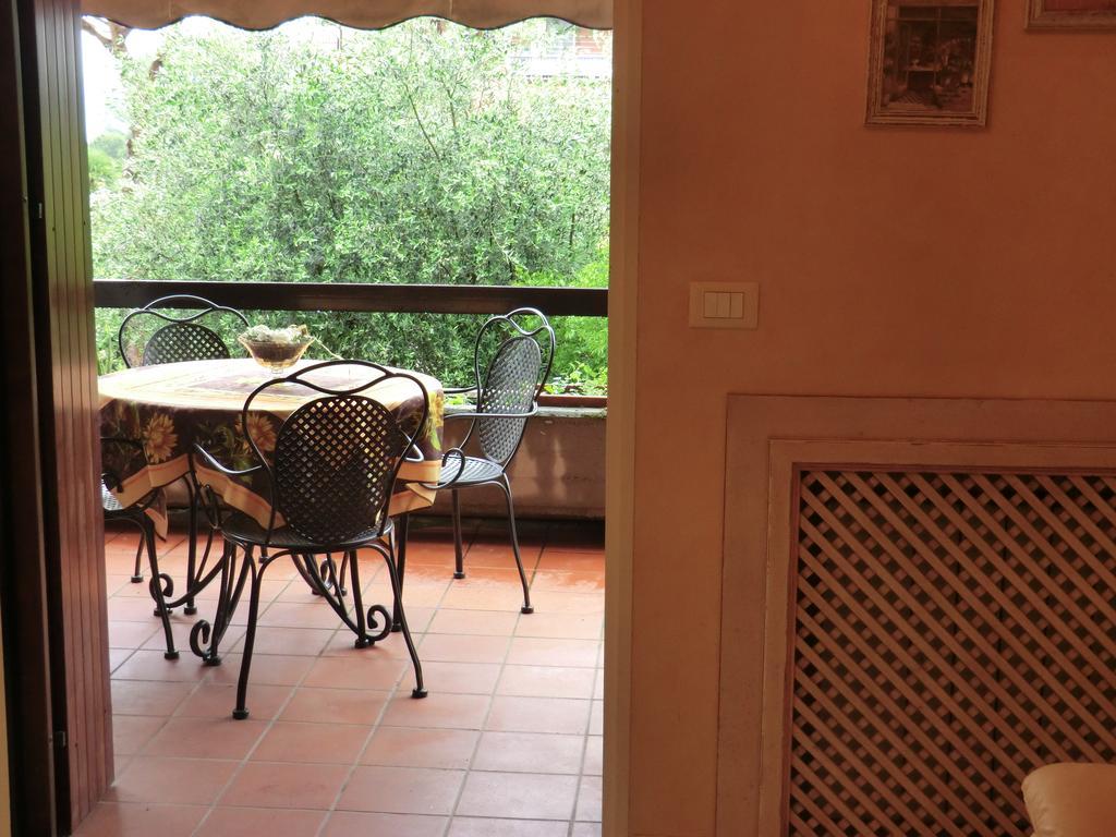 Апартаменты Doctor House Desenzano Дезенцано-дель-Гарда Экстерьер фото