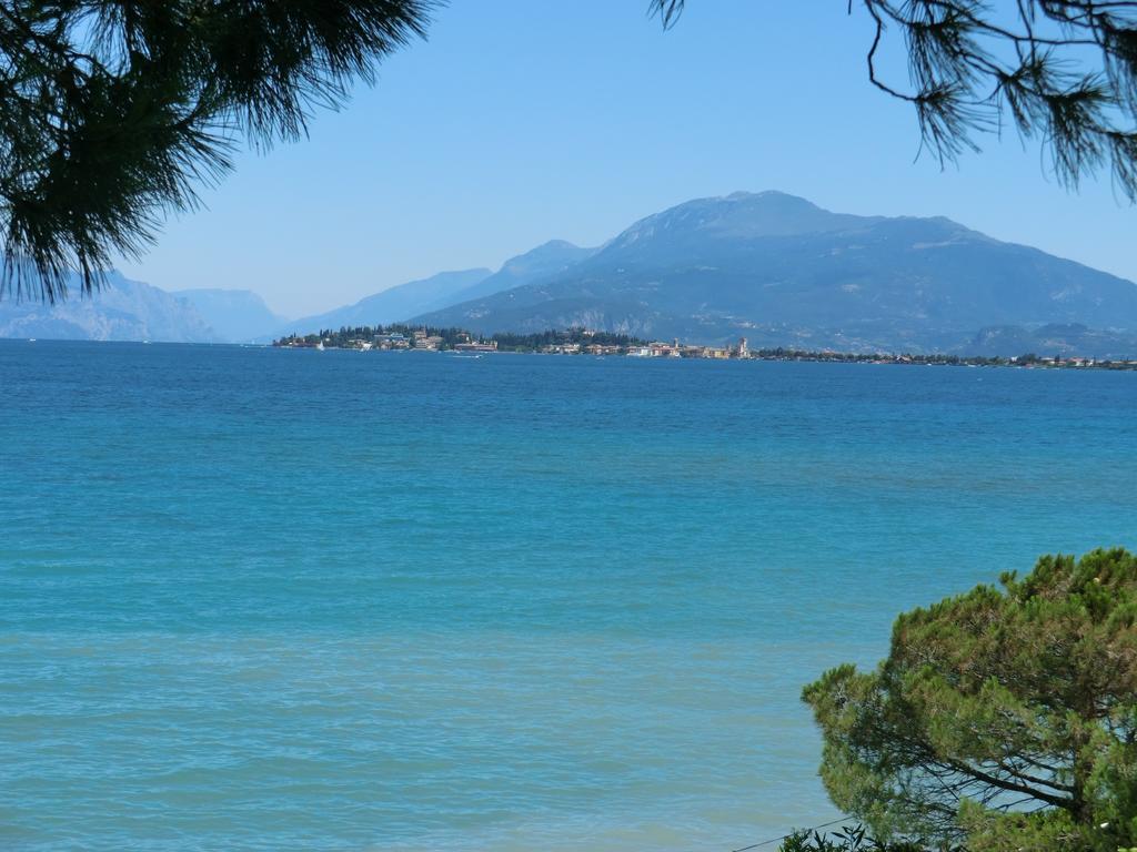 Апартаменты Doctor House Desenzano Дезенцано-дель-Гарда Экстерьер фото